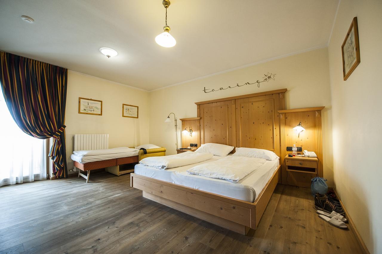 Hotel Touring Livigno Esterno foto